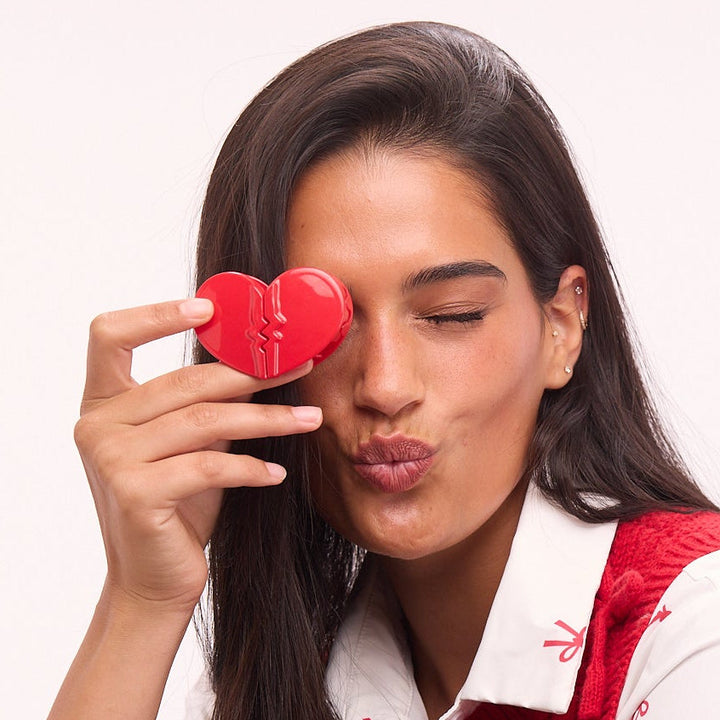 DAFNI KLIX - the heart- red